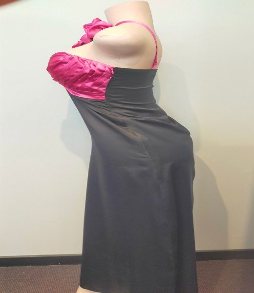 Ballgown Black w Pink Roseside Strap